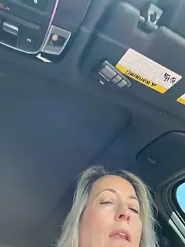 Freechat Cherry-red-xo on StripChat