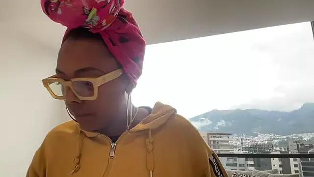 ChocolateCakeQueen on StripChat 