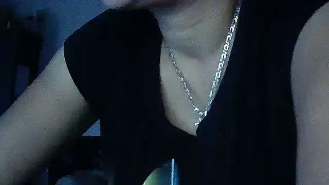 Freechat Cicamica12 on StripChat