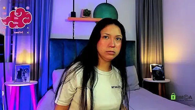 Freechat CoralineRicce_ on StripChat