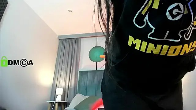 Freechat CoralineRicce_ on StripChat