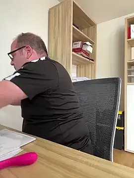 Freechat coupleLatinaLovers on StripChat