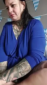 Freechat CurvyyAnna on StripChat