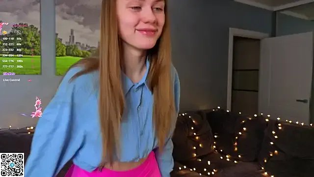 DivaViera on StripChat