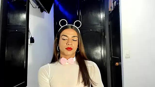 Freechat Dollcatalina on StripChat