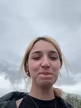 DollyTall on StripChat 