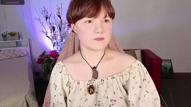 Freechat DreamyLuna on StripChat