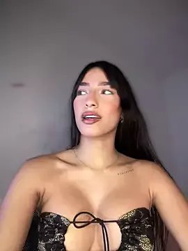 DulceLenns on StripChat