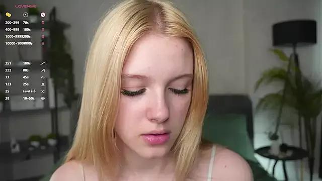 Freechat EdlaHewell on StripChat