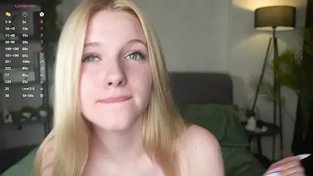 Freechat EdlaHewell on StripChat