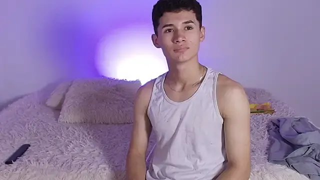 Eiden_Blake on StripChat