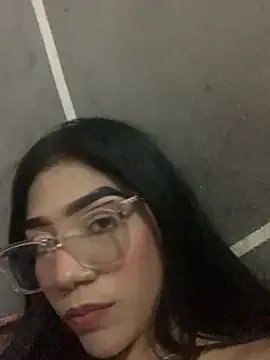 ElaRose_12 on StripChat