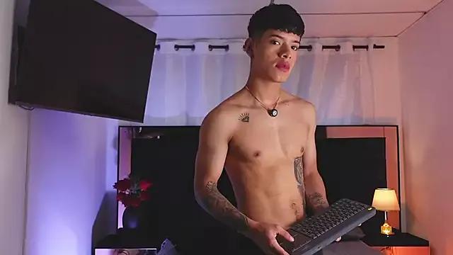 Freechat ErosKhaos on StripChat