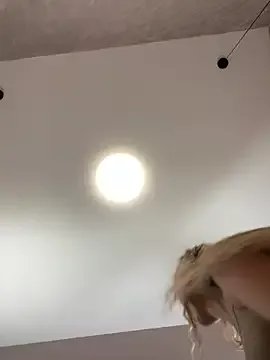 Eva_Ryen on StripChat