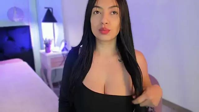 EvaaStevens on StripChat 