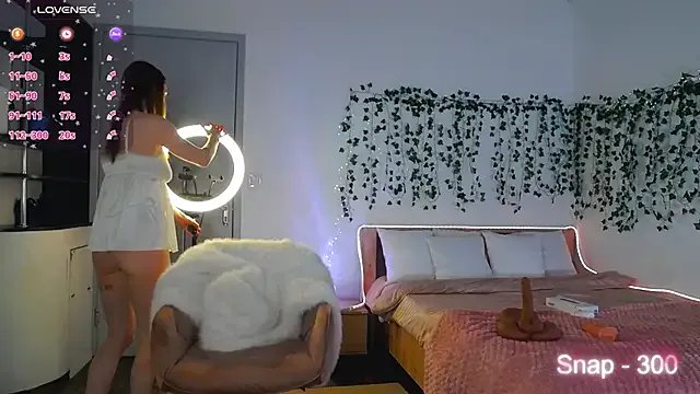 EvaLone1 — Doggy on the floor & ASS SLAPS 