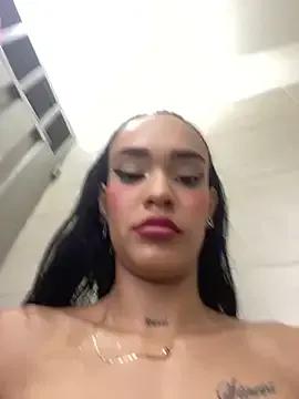 Exotic_girl666 — 1 finger in ass