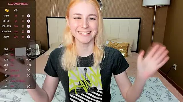 StripChat fleximona is Freechat fleximona — chilling day(no nude below waist day)