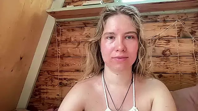 fluffy_bunnyxxx on StripChat 