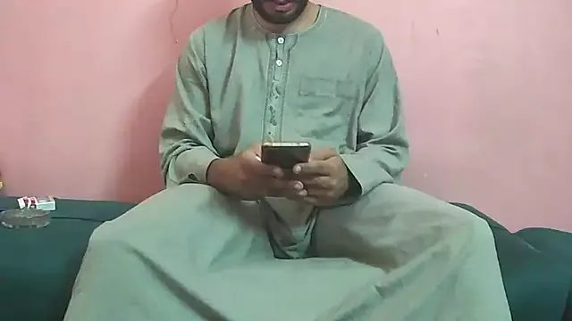 Freechat foxsanSs on StripChat