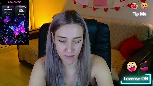 Freechat Free_Harmony on StripChat