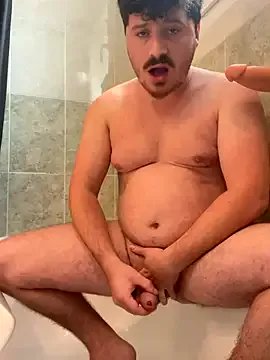 Freechat frenchboy9711 on StripChat