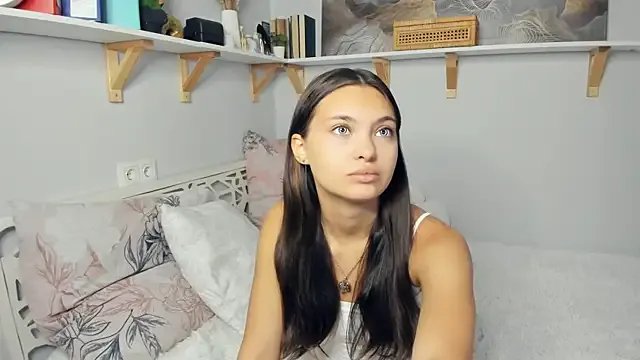 Freechat FunnyyMonkeyy on StripChat