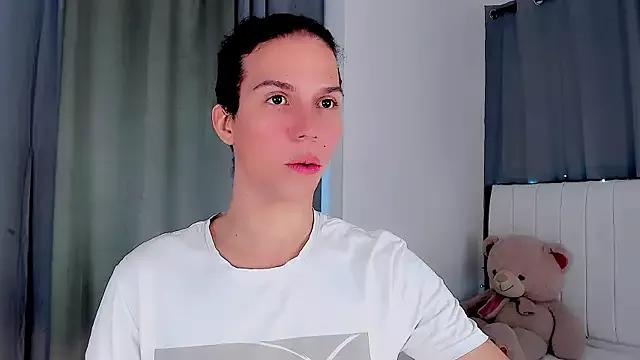 Freechat gatitavenecis on StripChat