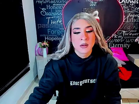 Freechat Georgina_Giio on StripChat