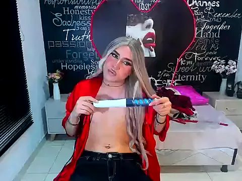 Freechat Georgina_Giio on StripChat