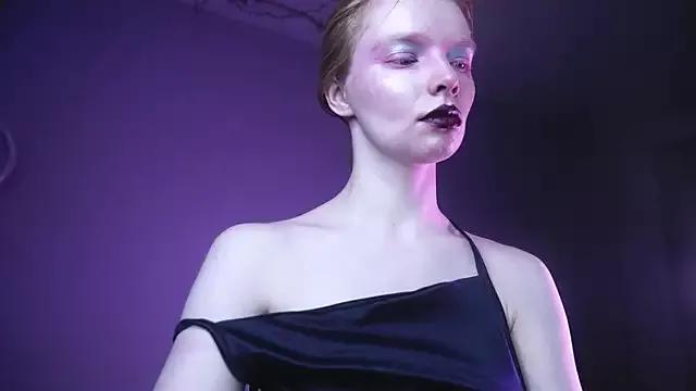 ginger_hugs on StripChat 