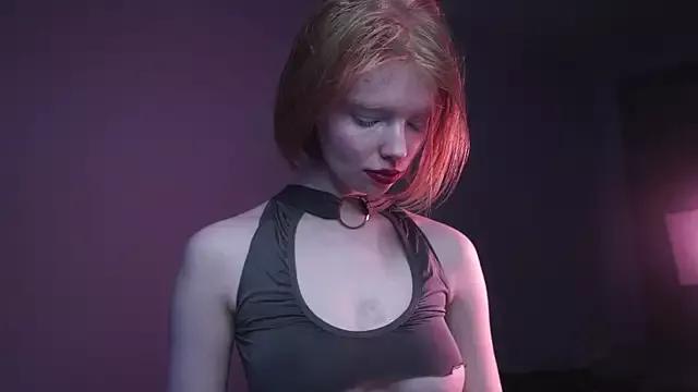 ginger_hugs on StripChat 