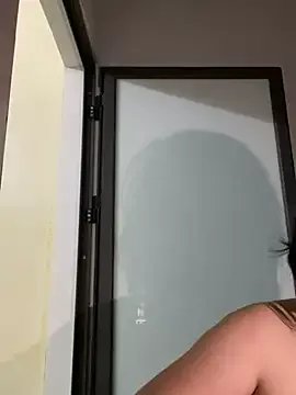 Hachi_Sweetbabie_ on StripChat 