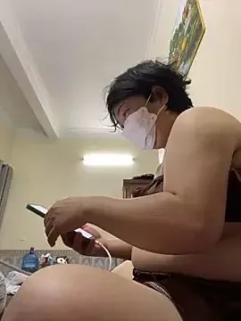 Hachi_Sweetbabie_ on StripChat 