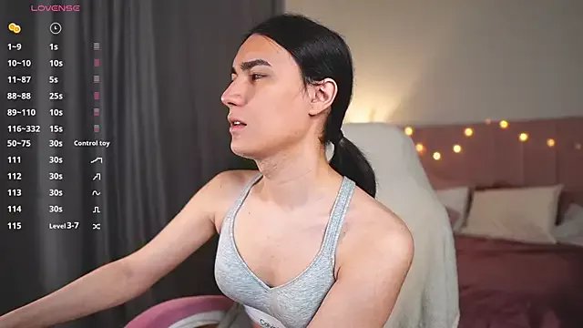 Freechat HeyAlena on StripChat