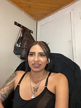 Freechat Hilary_pinkk on StripChat