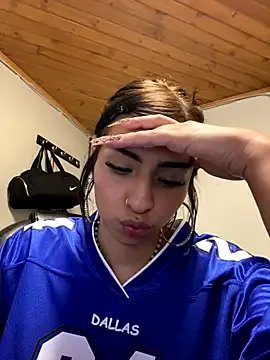 Freechat Hilary_pinkk on StripChat