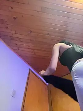 Freechat Hilary_pinkk on StripChat