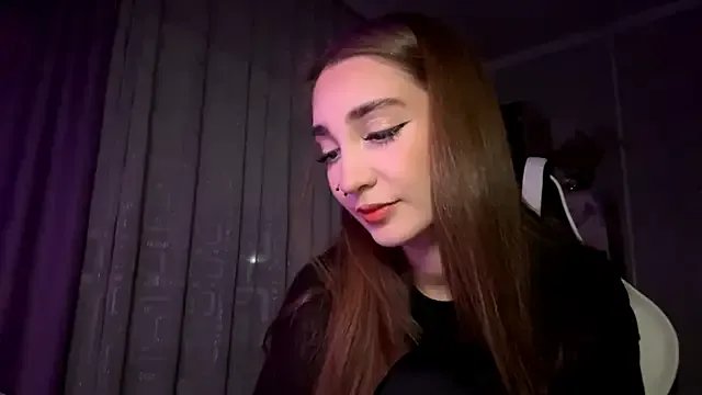 HollyPaw — Kiss my neck