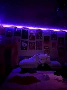 Freechat honeeyyy_pot on StripChat