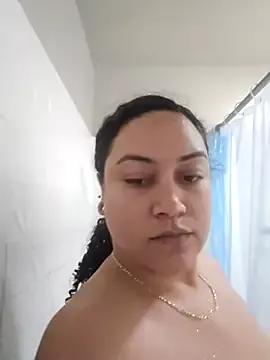 Freechat honeeyyy_pot on StripChat