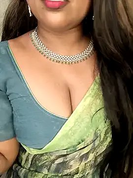 Freechat honey-sexy on StripChat