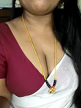 Freechat honey-sexy on StripChat