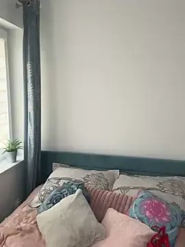 Freechat HotLivv69 on StripChat