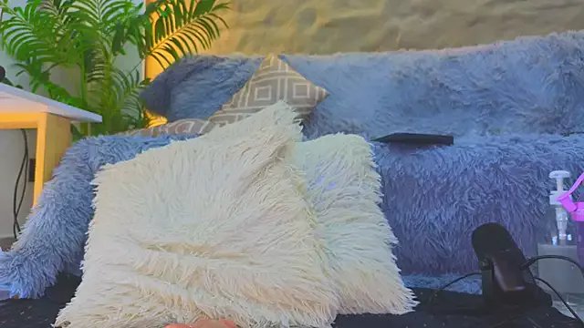 Freechat Isa__Blanc on StripChat