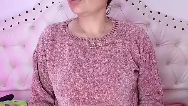 Freechat isabelajonesgl on StripChat