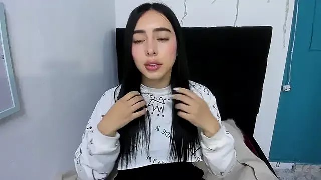 Freechat isabella_jade on StripChat