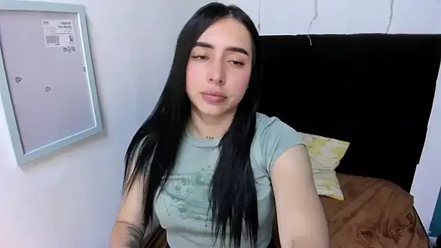 Freechat isabella_jade on StripChat