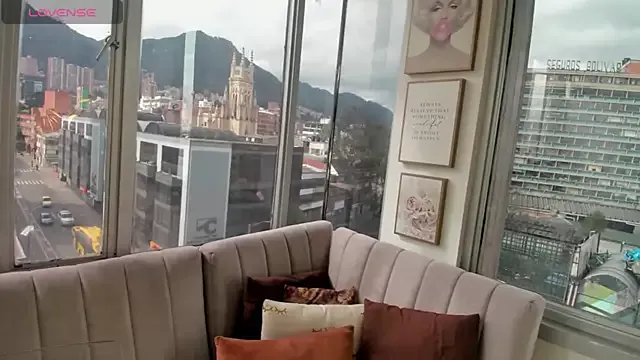 Freechat Ivanna_West on StripChat