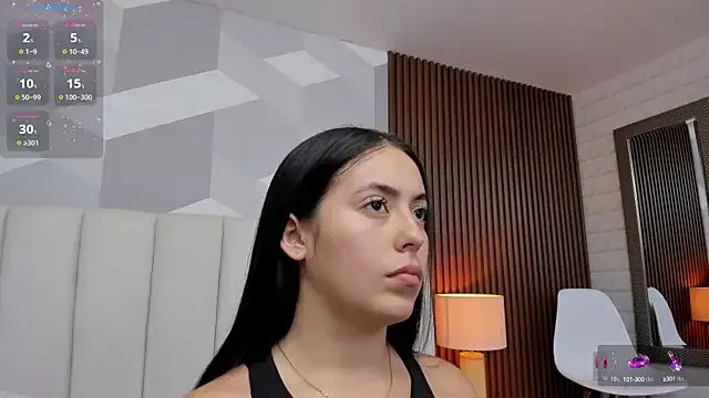 Julietasantos__ on StripChat